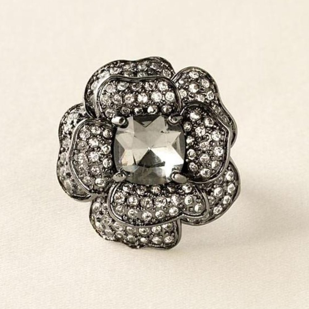 Stella & Dot |‘Vintage' Retired Pavé Crystal Hematite Belle Fleur Cockta… - Picture 8 of 9